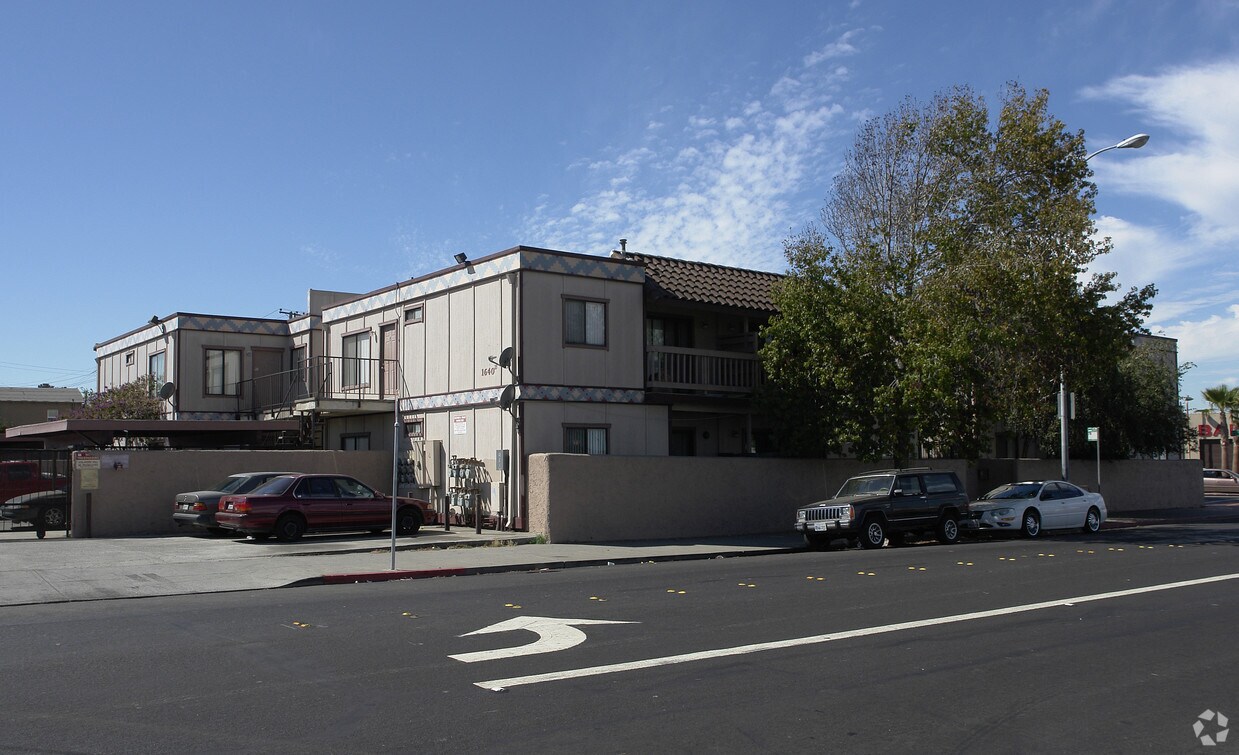 Primary Photo - 1640 23rd St