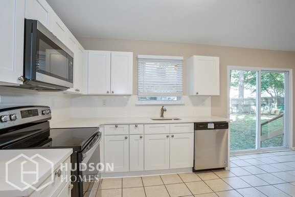 Foto del edificio - 55 Rose Ln