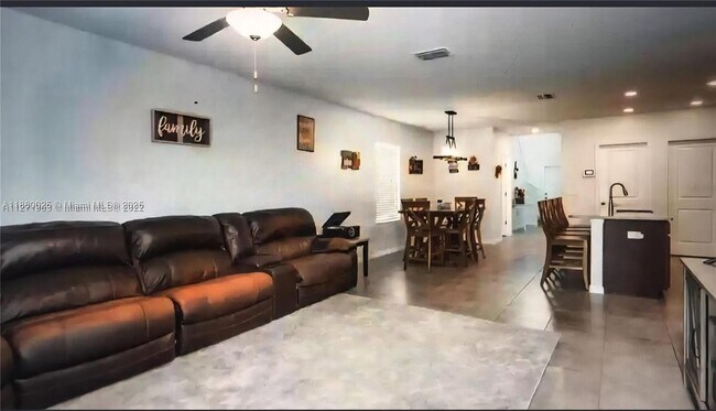 Building Photo - 4303 Globe Thistle Dr
