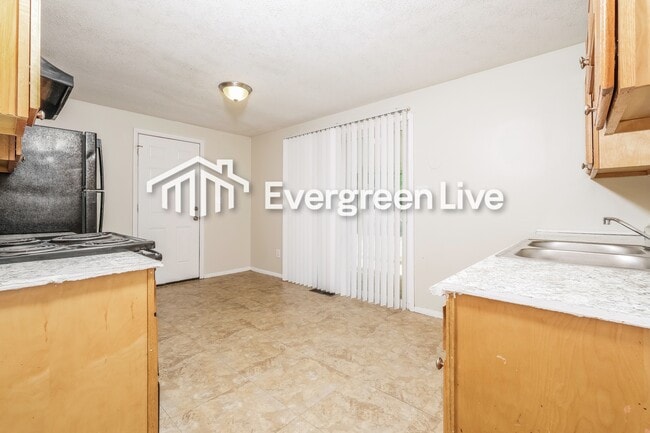 Building Photo - 2578 Bethesda Ave