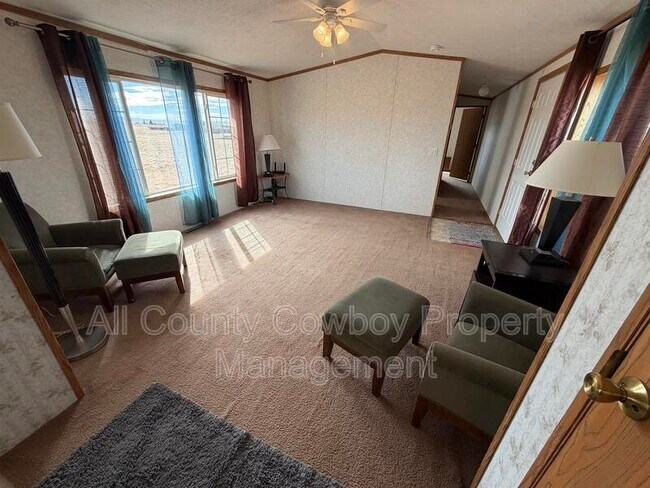 Foto del edificio - 3000 Pope Springs Rd