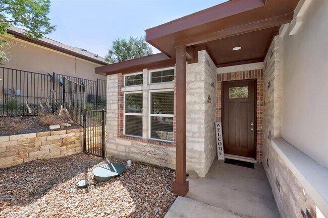 Foto del edificio - 21503 Patton Ave