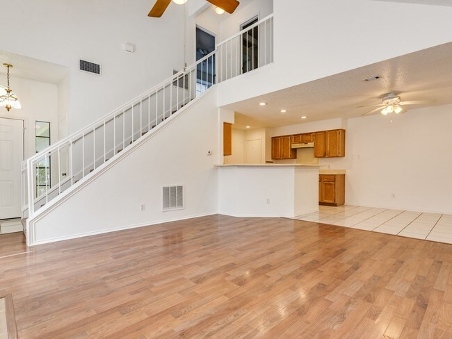 Foto del edificio - 13019 Irby Pass