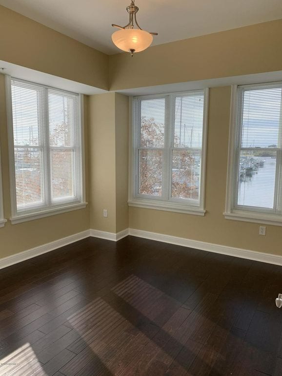 Building Photo - 101 Sky Sail Blvd