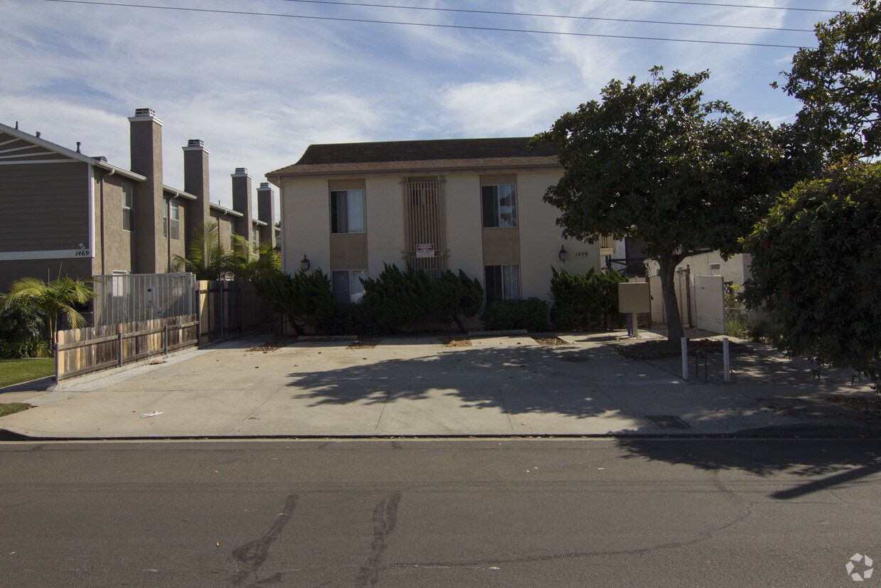 Primary Photo - Hornblend Apartments