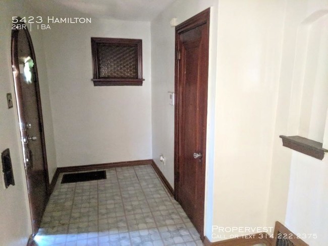 Foto del edificio - 2 bedroom in Jennings MO 63136