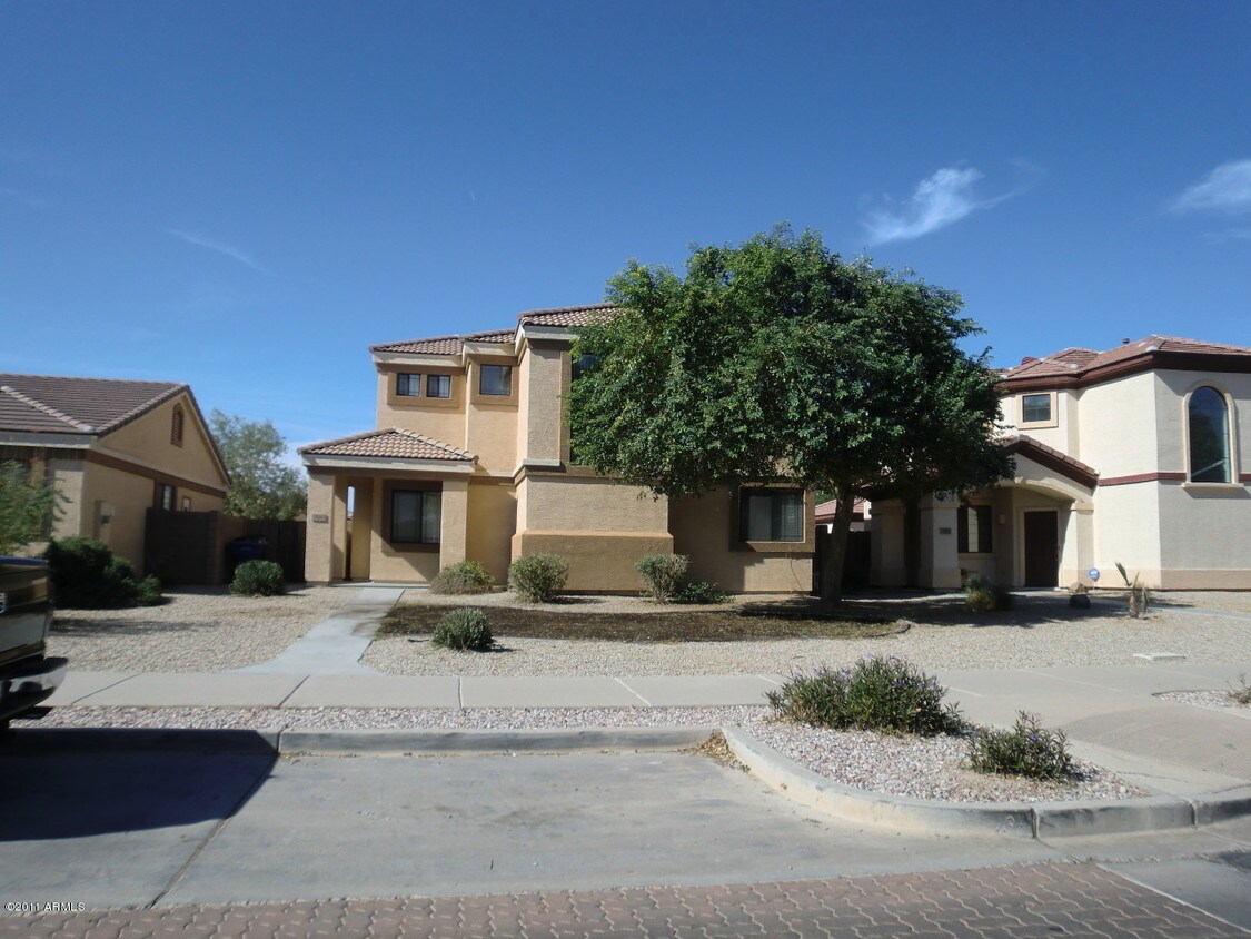 3586 S Cupertino Dr, Gilbert, AZ 85295 House for Rent in Gilbert, AZ