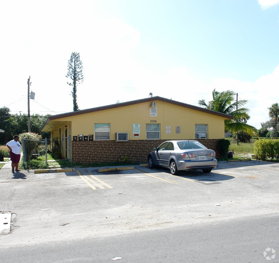 Foto del edificio - 3036 NW 2nd St