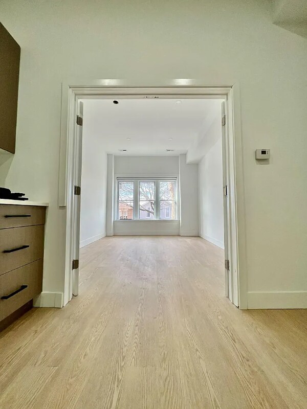 Foto del edificio - 3215 S Racine Ave