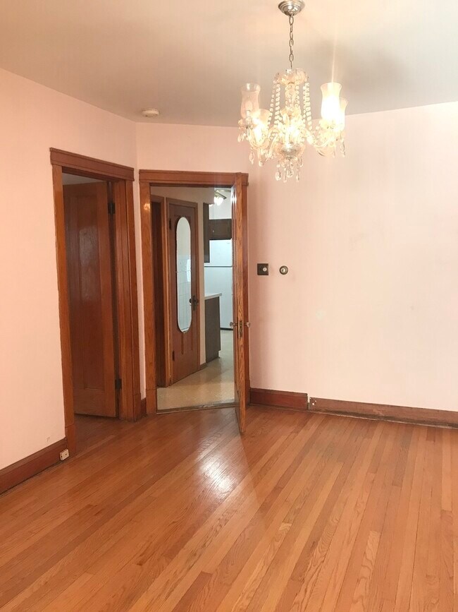Foto del edificio - 5024 W Henderson St