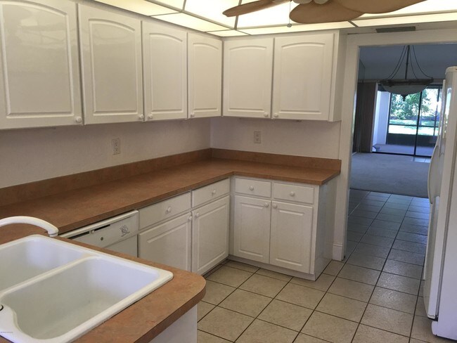 Building Photo - 3 bedroom in Ormond Beach FL 32174