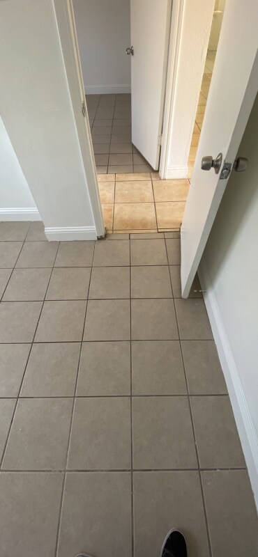 Foto del edificio - 329 N Glenn Ave