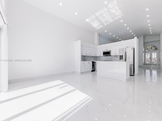 Building Photo - 8714 NW 153rd Terrace