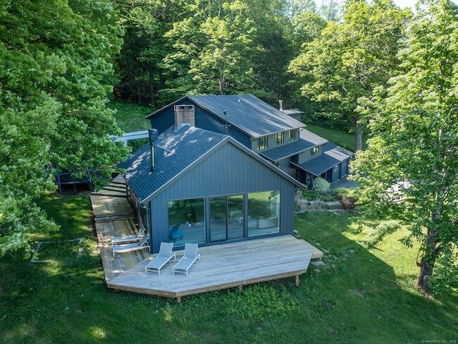 Building Photo - 110 Geer Mountain Rd