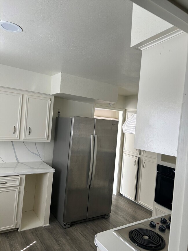 Building Photo - 7834 Oakington Dr