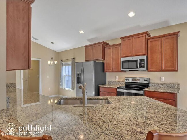 Building Photo - 3814 Radley Dr
