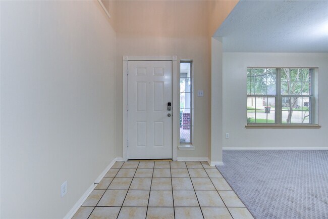 Building Photo - 3719 Cane Lake Dr
