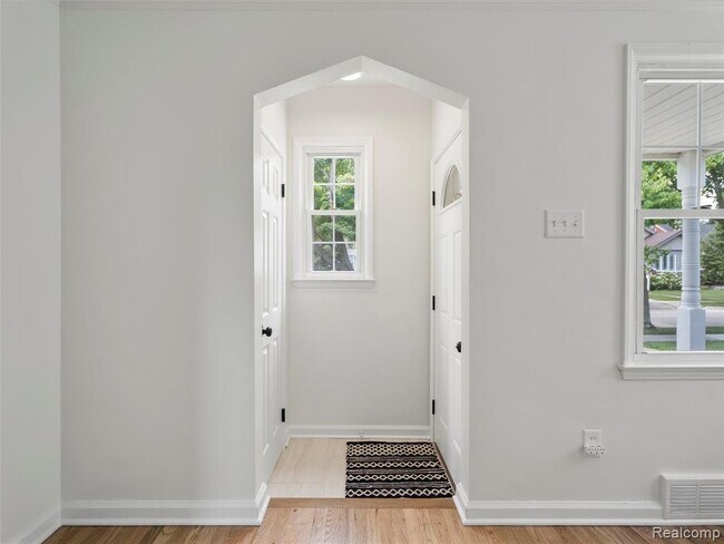 Foto del edificio - 1027 S Wilson Ave