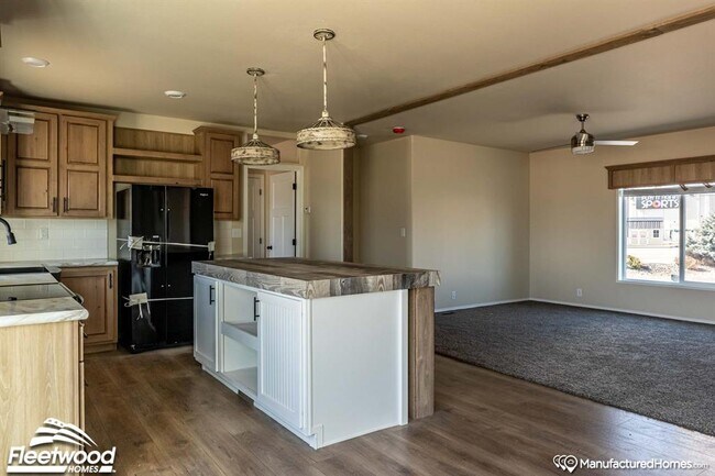 Foto del edificio - 17 Starling Dr