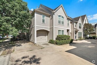 Building Photo - 2915 Chenevert St