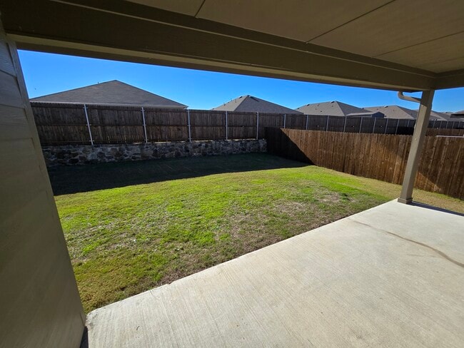 Building Photo - 902 Old Blf Ln