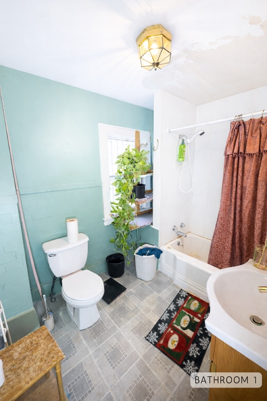 Building Photo - 2410 Flushing Rd