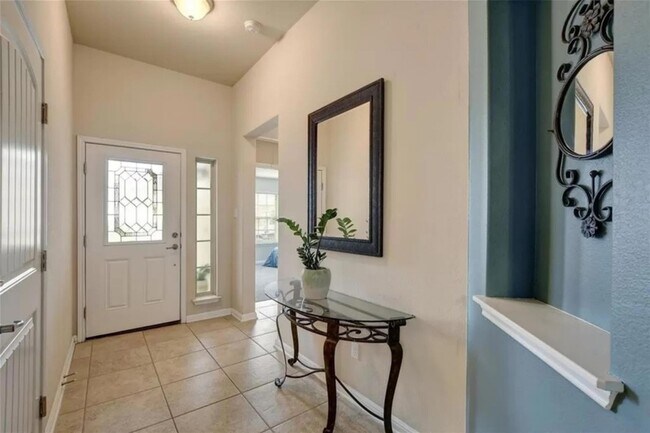 Foto del edificio - 372 Still Hollow Creek