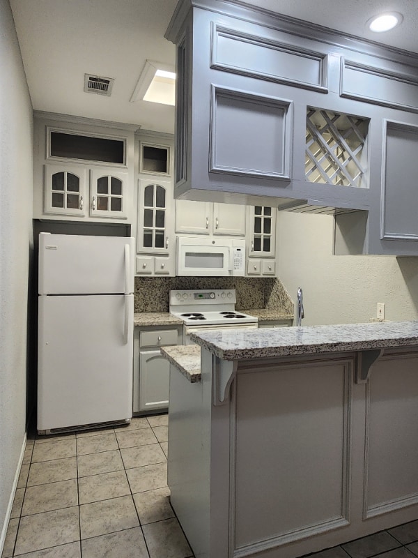 Building Photo - 607 Buena Vista Dr