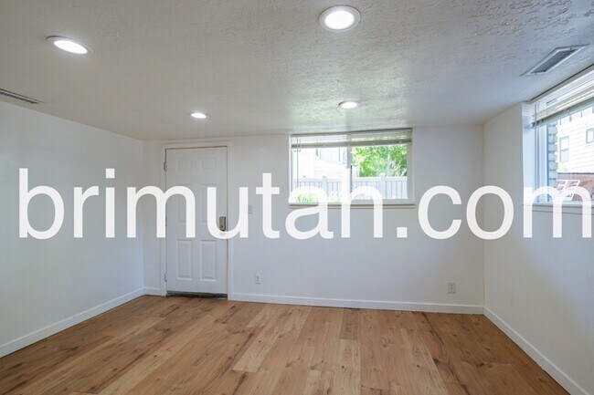 Foto del edificio - 2590 S 800 E