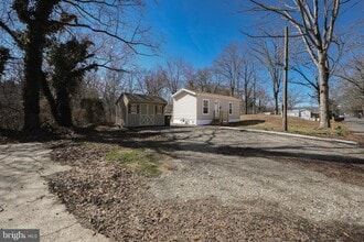 Building Photo - 312 Crystal Dr