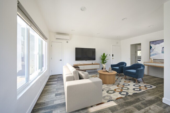 Foto del edificio - 1333 W. 36th Pl.