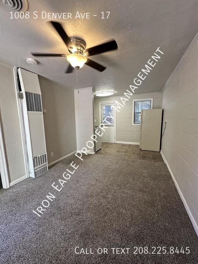 Building Photo - 1008 S Denver Ave