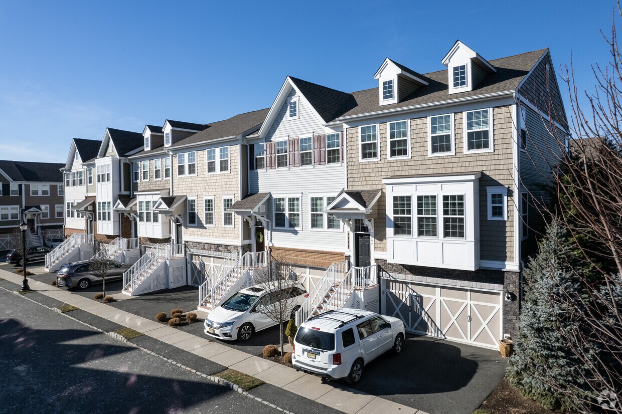 Primary Photo - Gables at Woodcliff Lake