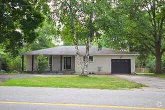Building Photo - 33 Morrison Road