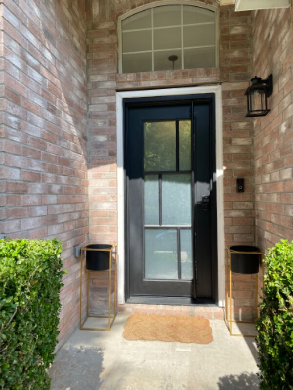 Foto del edificio - 1215 Heather Brook Dr