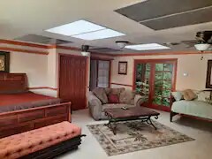 Building Photo - 1825 Casa Vista Dr