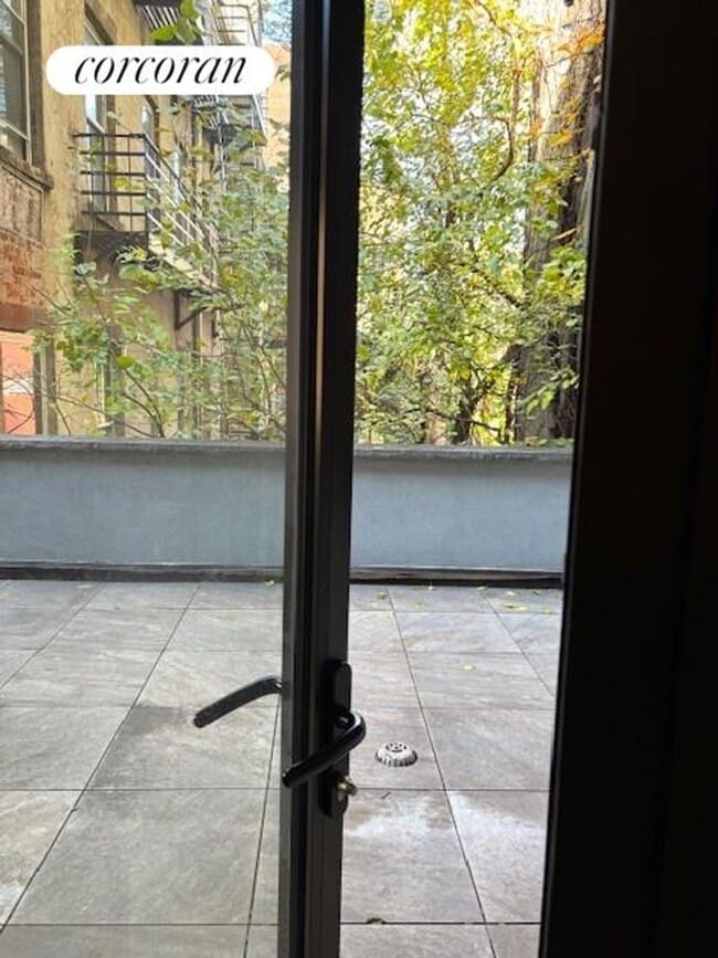 Foto del edificio - 821 9th Ave