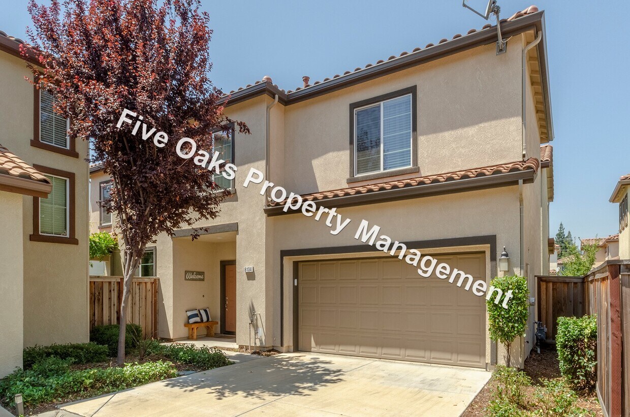 Primary Photo - 8134 Astaire Ln