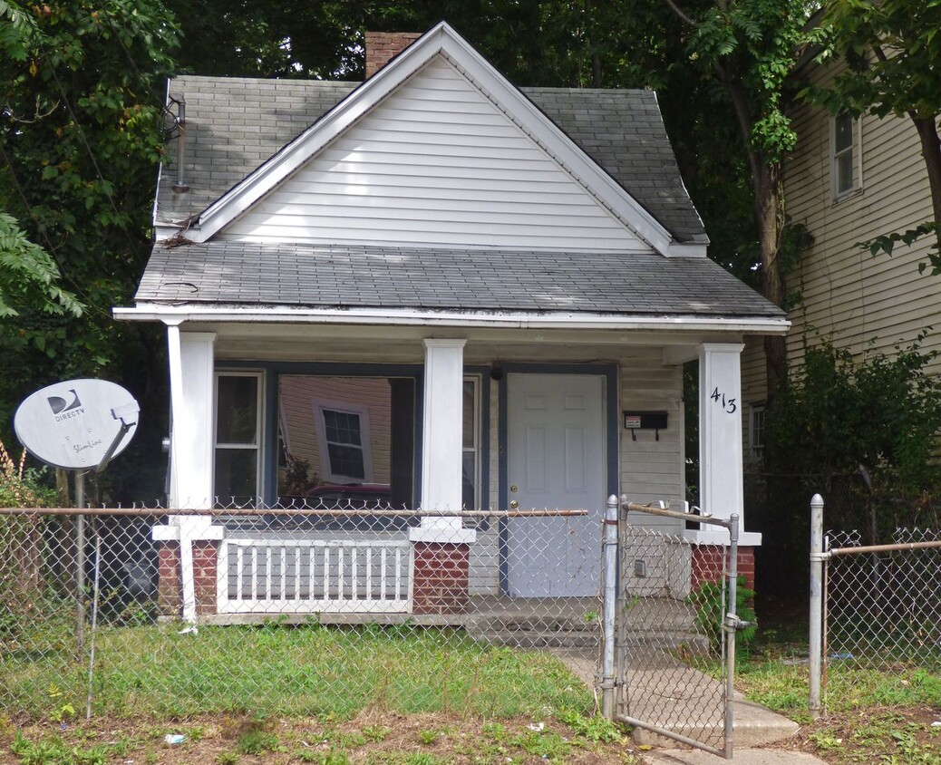 Primary Photo - House Built in the Year 1900! 2 BR, 1 Bath...