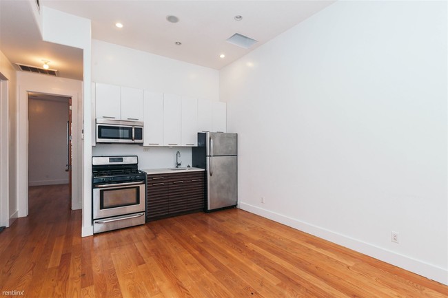 Building Photo - 3 br, 1 bath Apartment - 1213 Jefferson Ave