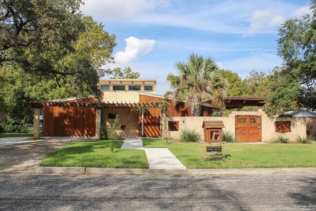 Foto del edificio - 539 Woodcrest Dr