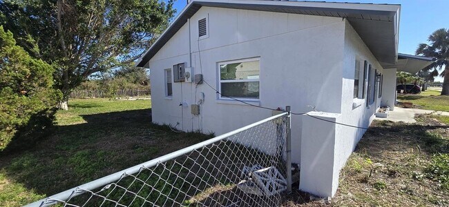 Foto del edificio - 6974 Spinnaker Blvd