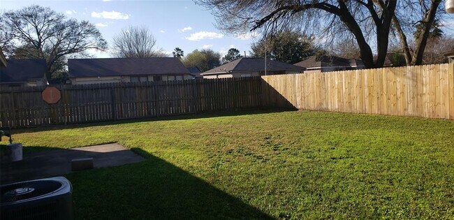 Building Photo - 3534 Churchill Gardens Ln