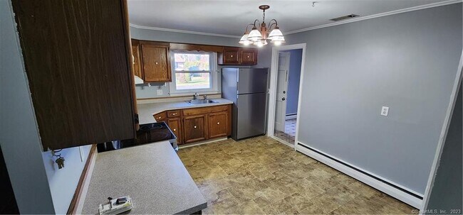 Building Photo - 4 Northbrook Dr