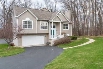 Building Photo - 6258 Quail Run Dr