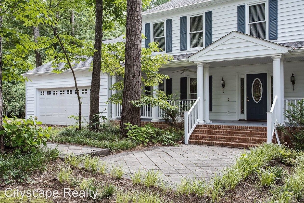 Primary Photo - 5 br, 3.5 bath House - 13917 Eastbluff Road