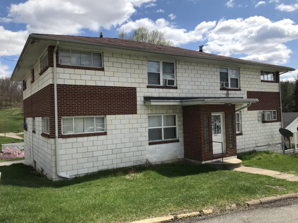 1001 Vanburen St Apt 3 Clarksburg, WV 26301 - 1001 Vanburen  St  Apt 3 Clarksburg, WV 26301
