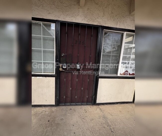 Foto del edificio - 364 S Ironton St