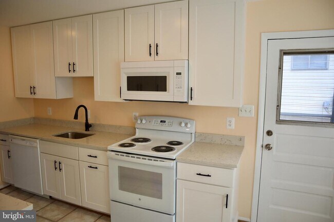 Foto del edificio - 5605 Pier Dr
