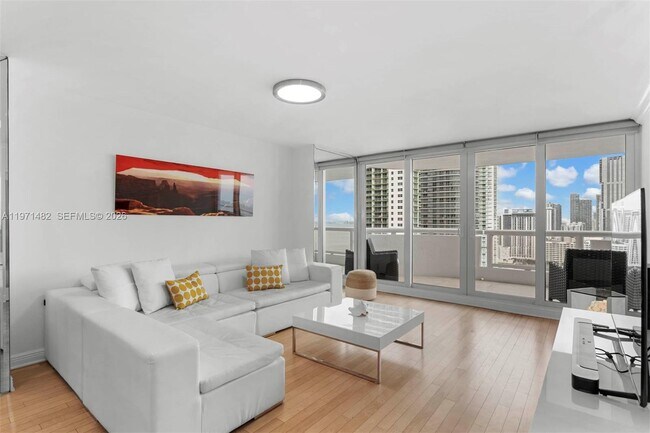 Foto del edificio - 1717 N Bayshore Dr